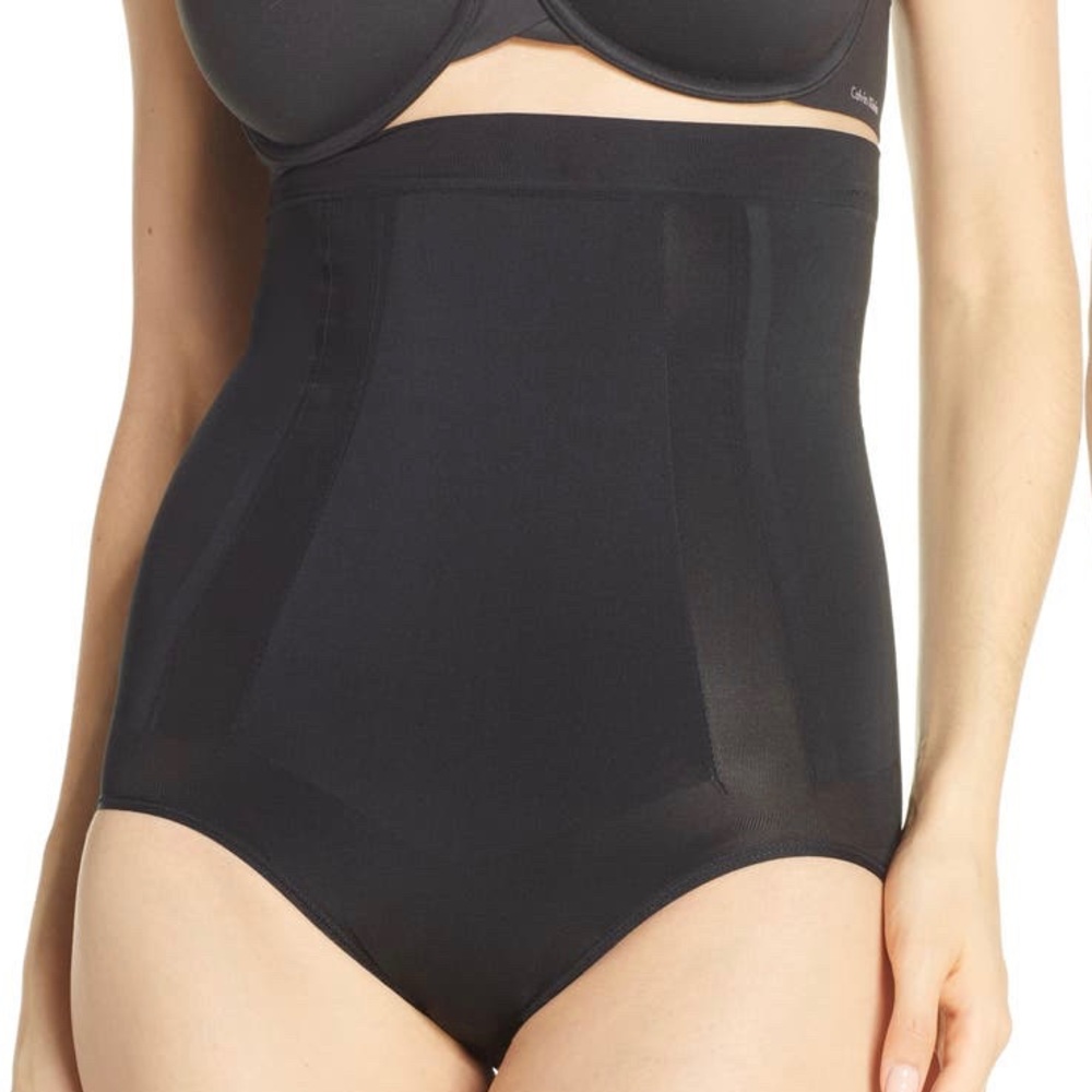 Spanx OnCore High Waist Breifs Small